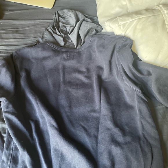 Y2K Gap Crewneck - Picture 2 of 4